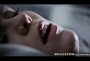 Brazzers - Real Wife N - (Peta Jensen, Johnny Sins) - A Fuck Anent Remember - Trailer preview