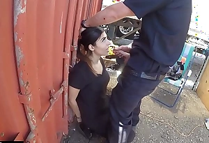 Screw the cảnh sát - Latina xấu gái bị bắt bú a cảnh sát tinh ranh