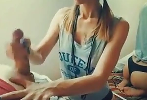 Stunning girlfriend cook jerking cum