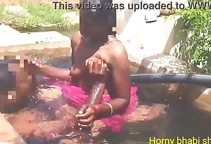 Tamil aunty bathing and fucking with enchase